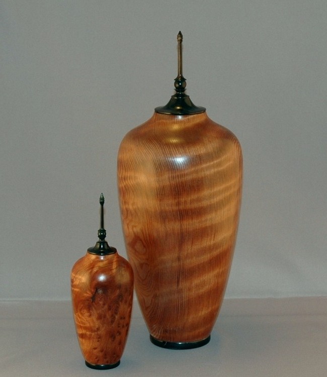 Redwood Urn Set